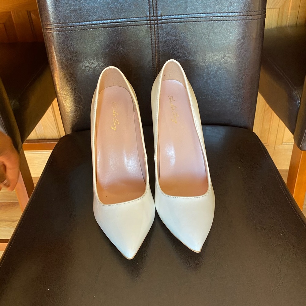 All White Pumps